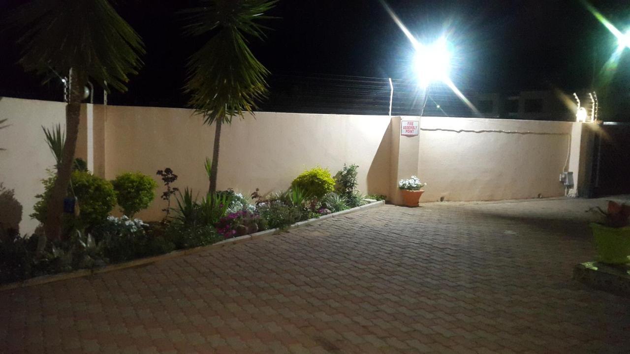 Tintech Bed & Breakfast Francistown Exterior photo